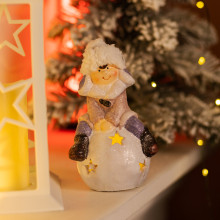 Новорічна фігурка з підсвіткою Дівчинка на сніговій кулі з фарфору 8×7×16 (см) новорічний декор для дому, квартири на подарунок CR-5-8 (LG-CR-5-8)