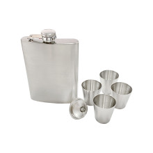 Фляга из нержавеющей стали с лейкой 200мл и 4 рюмки х 25мл